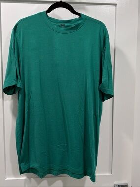 lululemon athletica Men's Short Sleeve Crew in Teal Green